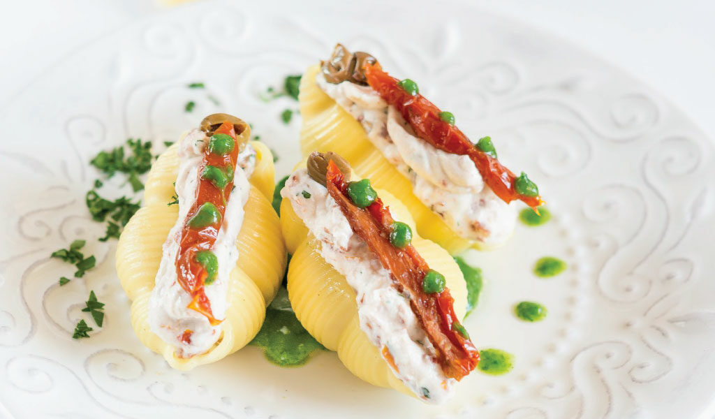 La Gnocca alla mediterranea su zuppa di prezzemolo